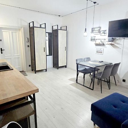 Siodemka By Rentoom Lägenhet Stary Toruń Exteriör bild